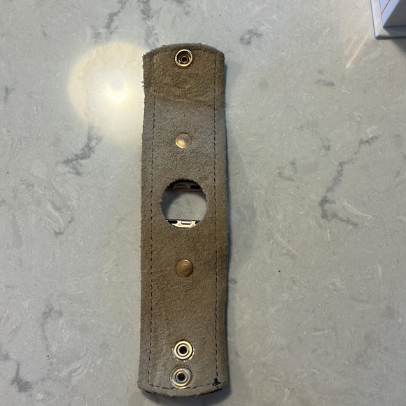 Molly’s Rescue Spark*l Band Apple Watch xs 42/44. - Picture 3 of 3